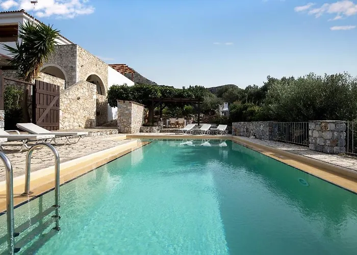 Piper - Pool - Jacuzzi - Sea View - Near The Вилла Ханья