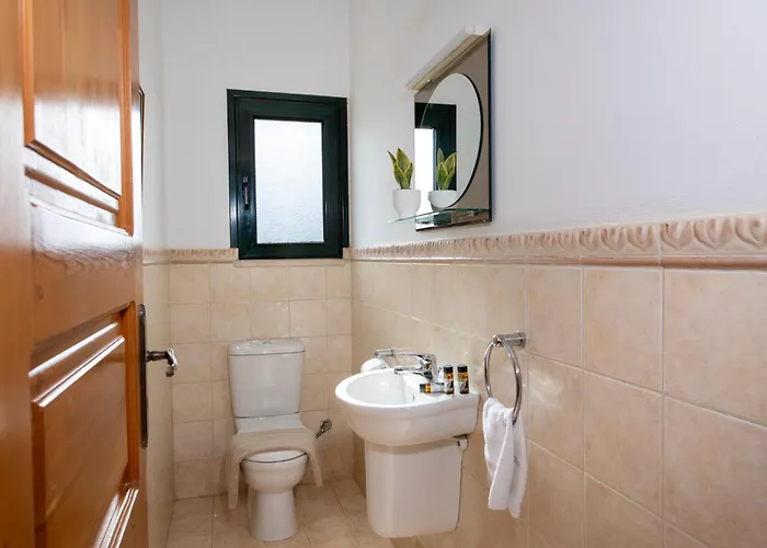 Piper - Pool - Jacuzzi - Sea View - Near The Ханья