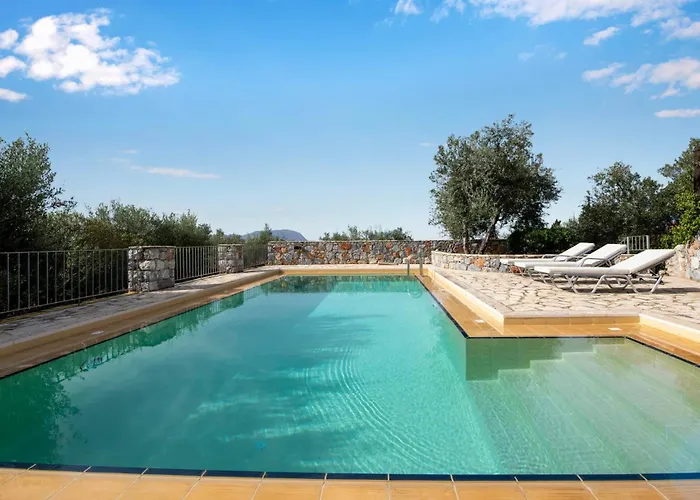 Piper - Pool - Jacuzzi - Sea View - Near The Chania (Crete)